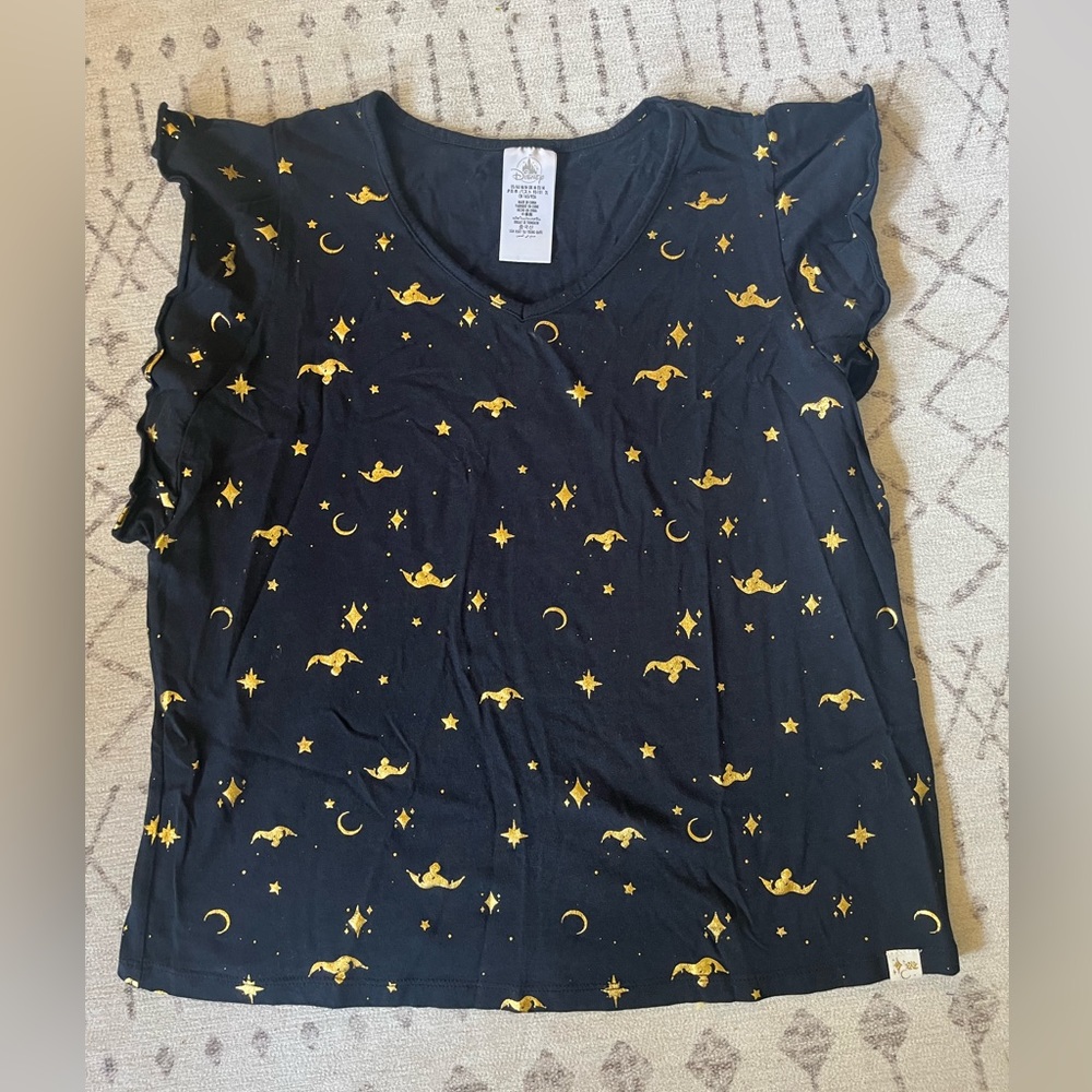 Beautiful Aladdin inspired ruffle sleeved t-shirt from Disneyland!